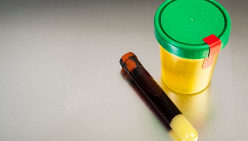 Eerste hulp bij bloed bij de urine · Gezondheid en wetenschap